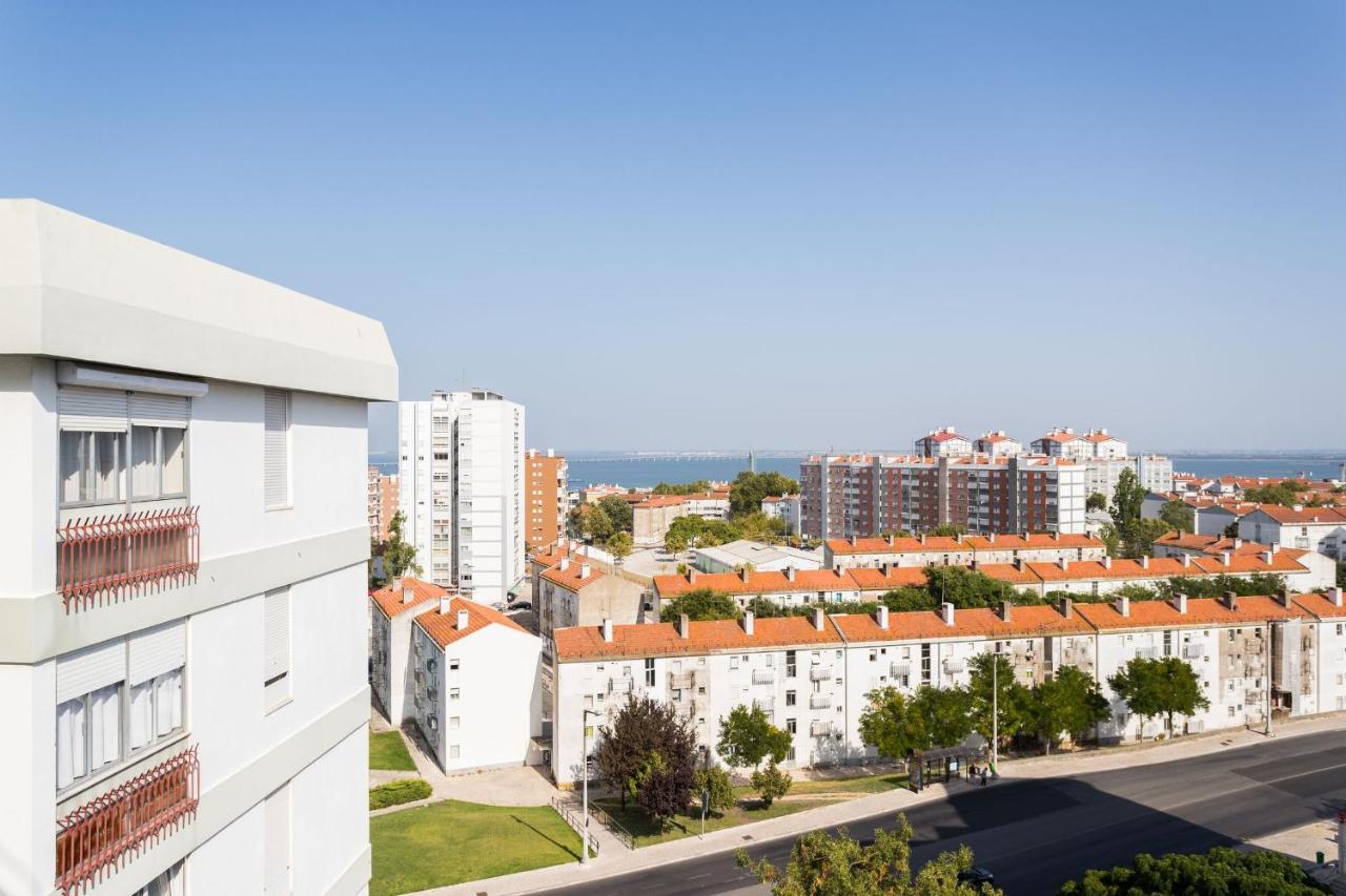 Lisbon Airport Suites Экстерьер фото
